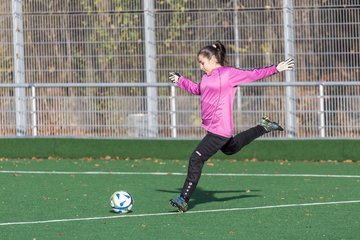 Bild 99 - wCJ VfL Pinneberg - SSV Rantzau : Ergebnis: 0:0